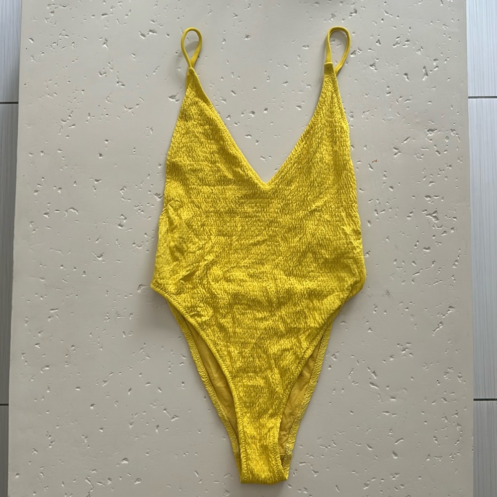 PLT Open back swimsuit